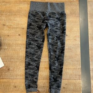 GymShark Seamless Leggings - Medium
